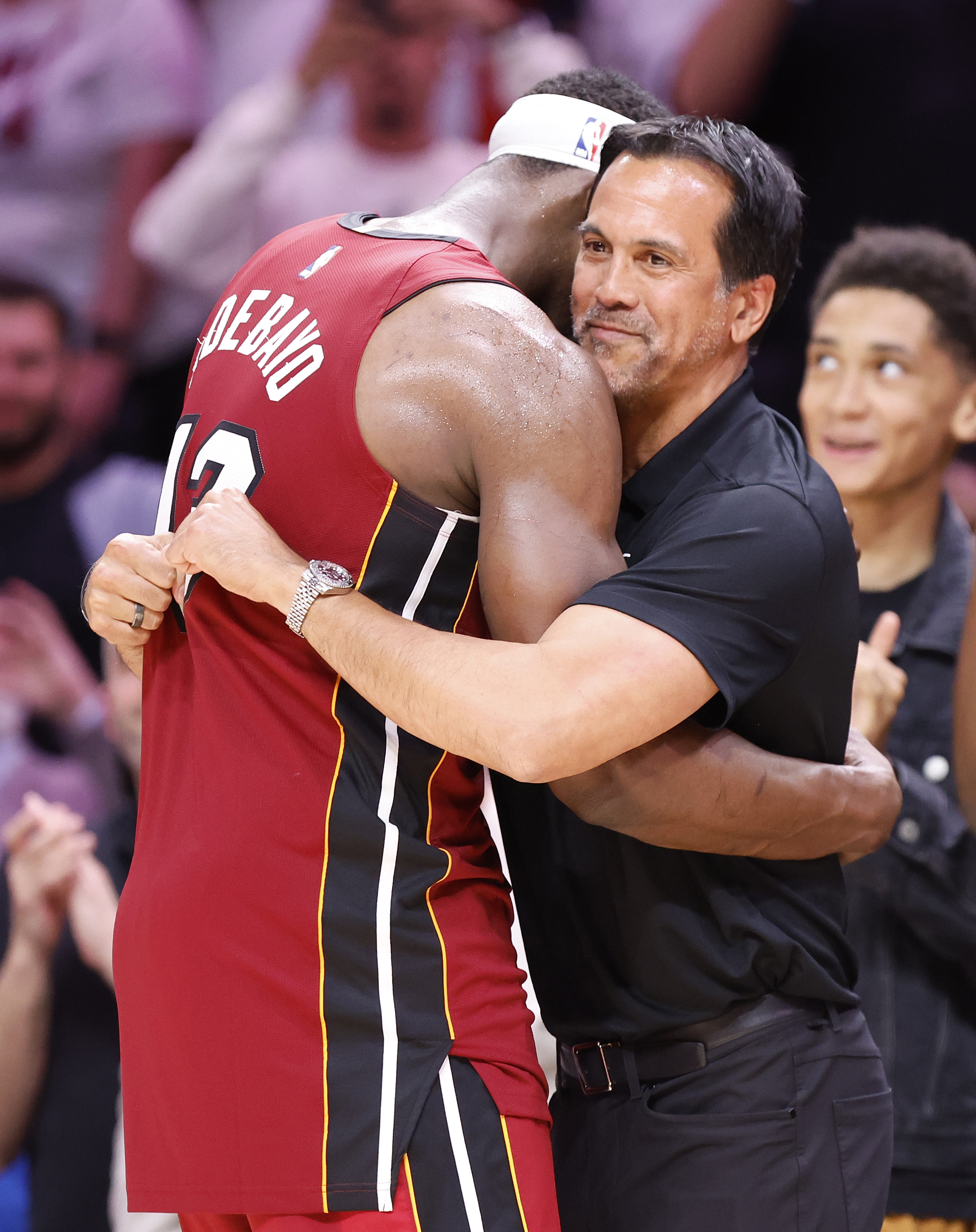 开云官网-阿里纳斯：若阿德巴约79分时被换下 他整个生涯都会遗憾&amp;怨恨教练